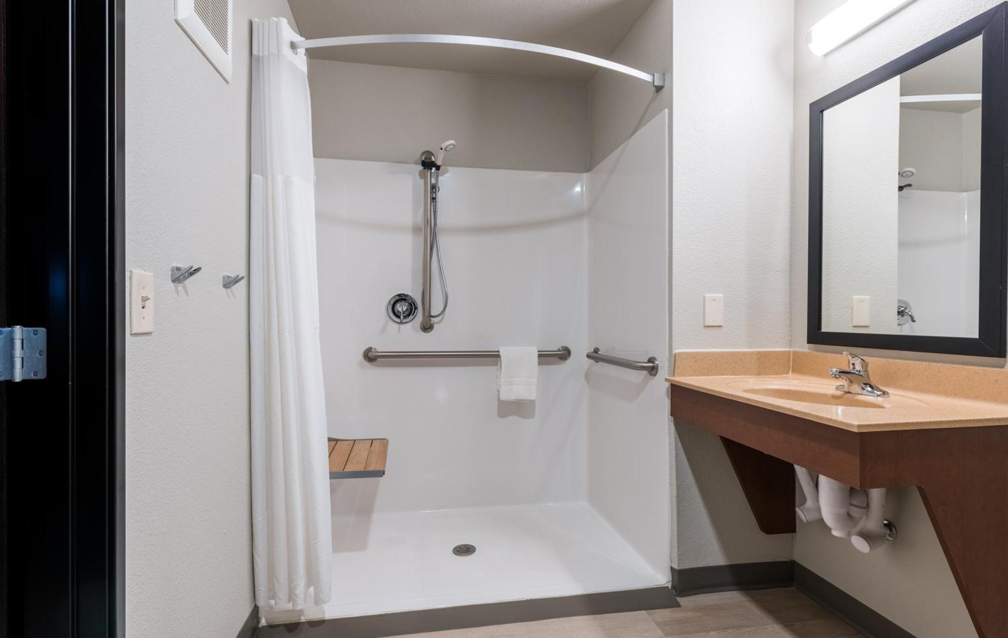 My Place Hotel-Marquette, Mi Екстериор снимка
